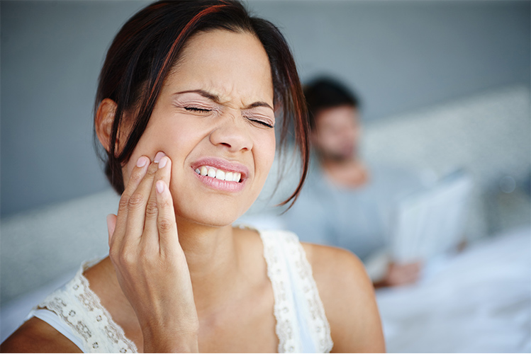 symptoms-of-tooth-decay
